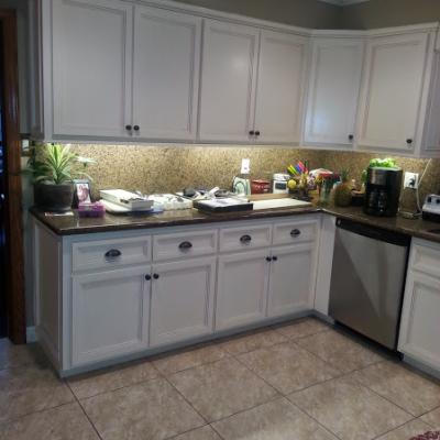 white kitchen cabinets